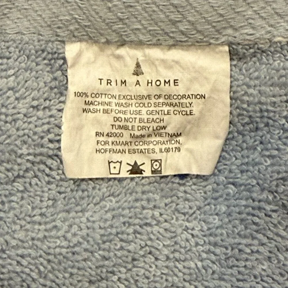 Vintage Trim a Home Bath Towel Set with Penguin - 1 Full Size \ 2 Hand Towels